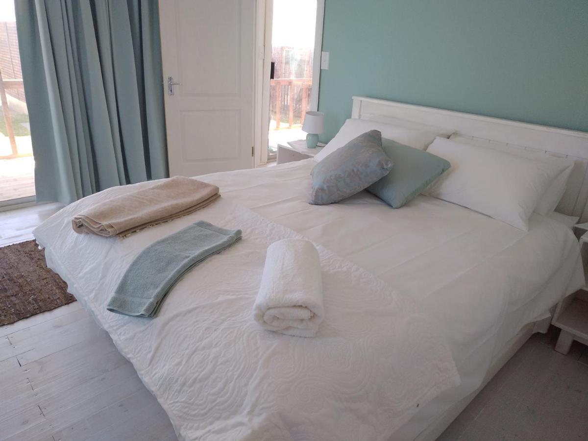 Coco De Mer - Self Catering Log 2 Ламбертс-Бей Экстерьер фото